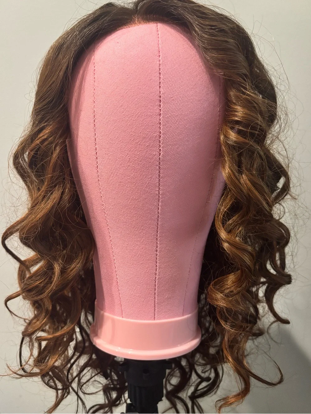 Chelsey Smith Cosmetics - Carry (Ginger Blend) Women’s Synthetic Wig Petite